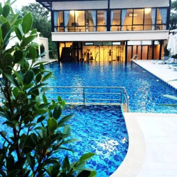 Avana Laem Chabang Boutique Hotel, hotel in Ban Nong Khla (1)