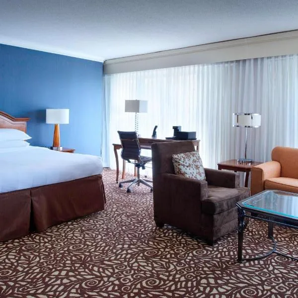 Milwaukee Marriott West، فندق في وكيشا