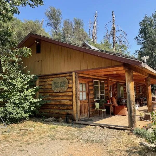 Bear Creek Cabins, hotel v destinácii Midpines