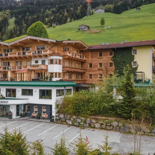 Ferienhotel Jörglerhof – hotel w mieście Hainzenberg