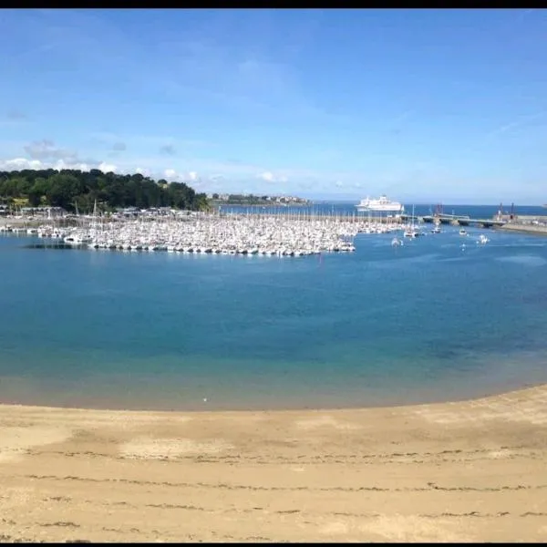 Nid de Corsaire, Vue Mer & Accès plage, hotel v destinaci Saint Malo