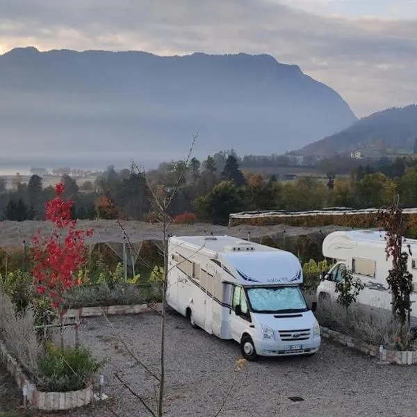 AREA SOSTA CAMPER Paradiso Terrestre, מלון בBalbido-rango