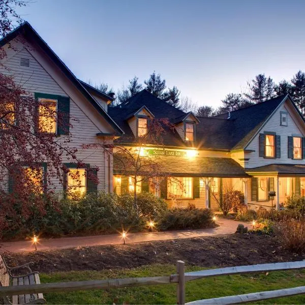 Squam Lake Inn, hotel di Holderness