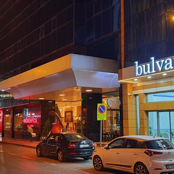 Bulvar Hotel, hôtel à Karataş