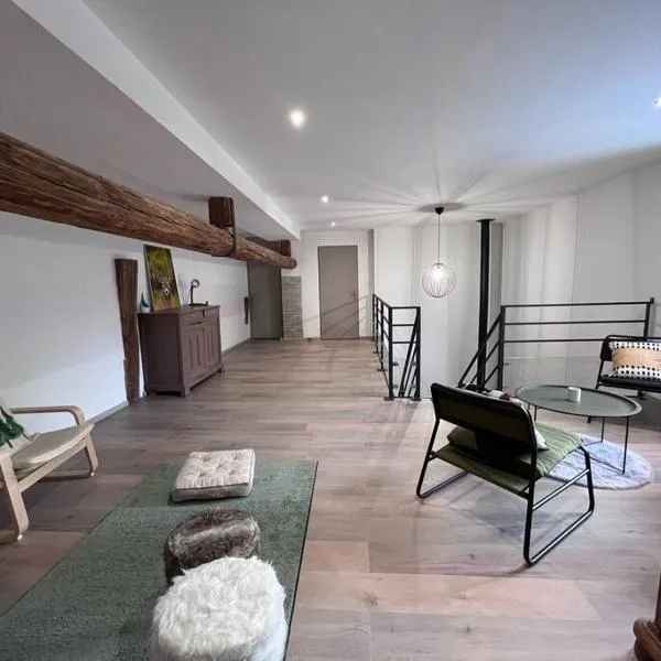 Gîte Chantoiseaux, hotel v destinaci Belmont-sur-Buttant