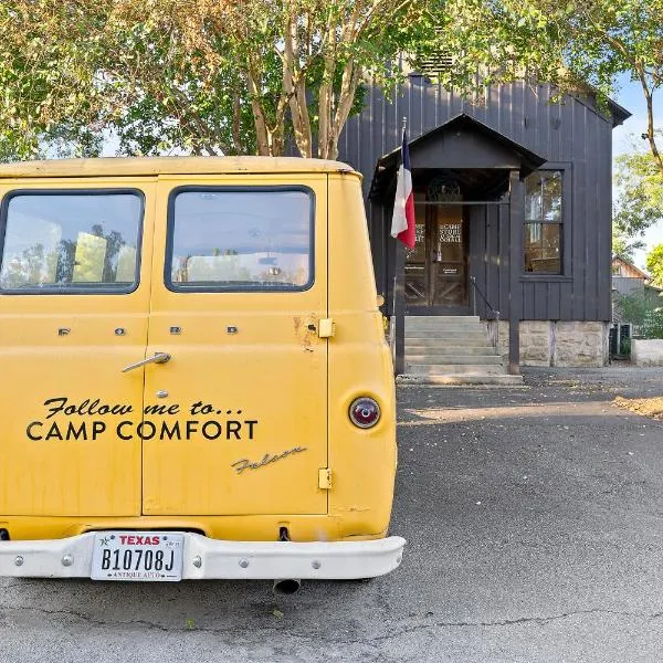 Camp Comfort, hotel v destinaci Comfort