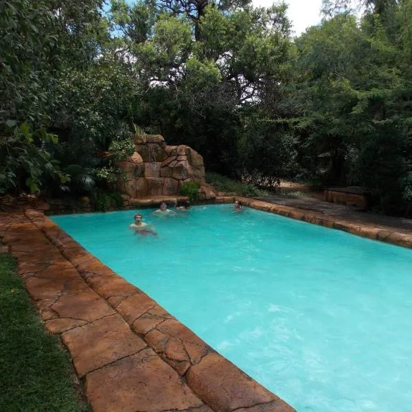 Shangrila-innibos Country Lodge, hotel v destinaci Hartbeespoort