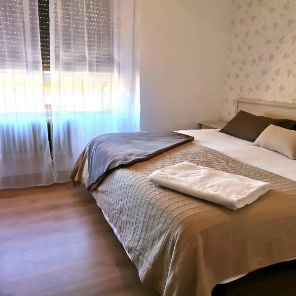 HOTEL LOS ARENALES DE JERTE, hotel v destinaci Jerte