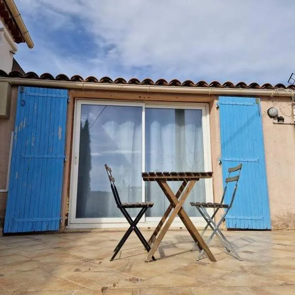 Appartement 2 pièces rénove avec accès piscine, hotel in Peymeinade