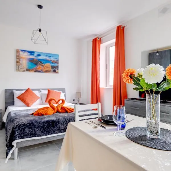 Modern Studio Central Location, hotel v destinaci Sliema