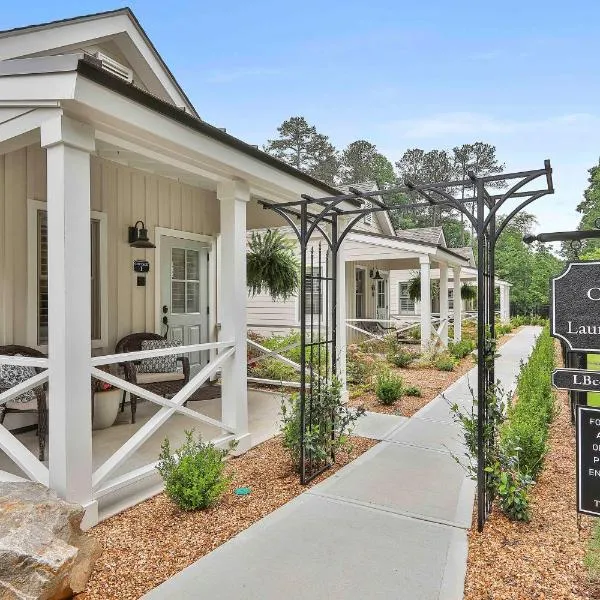 The Cottages at Laurel Brooke, hotelli kohteessa Peachtree City