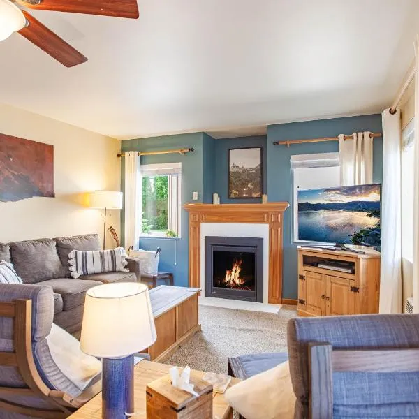 DAS BAVARIAN CONDO, 5 Star Ground Floor Unit, Walk to Town, Sleeps 6, hotel v destinaci Leavenworth