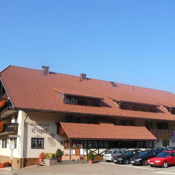 Gasthof Hotel Engel, hotel di Gütenbach