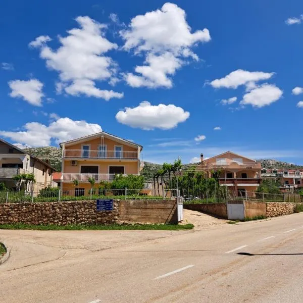 Apartman Ema 2, hotel v Grebaštici