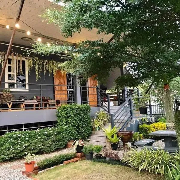Walai House วลัยเฮ้าส์ กาญจนบุรี, hotel v destinaci Ban Tha Nam Tun