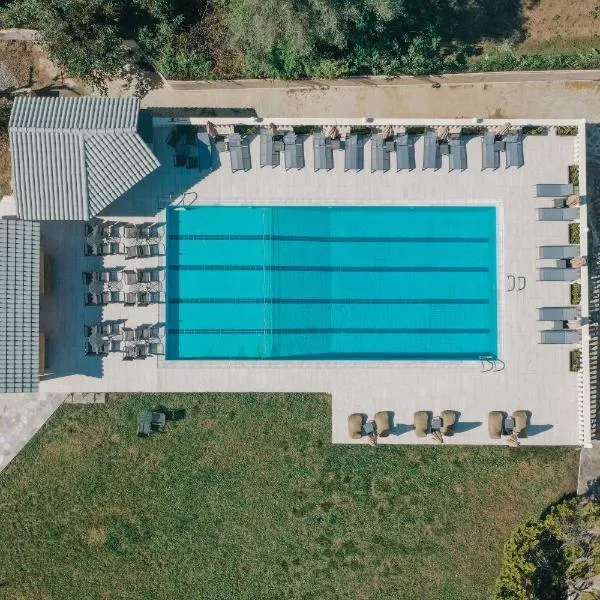 Pelithea Aparthotel: Korfu'da bir otel