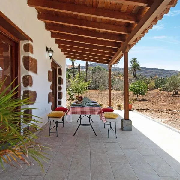 El Algarrobero, hotel v destinaci Santa Lucía