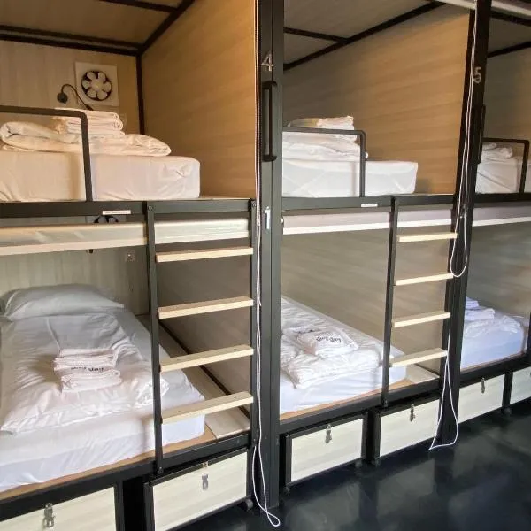 Capsule Hostel by StayStay, hotel v Norimberku