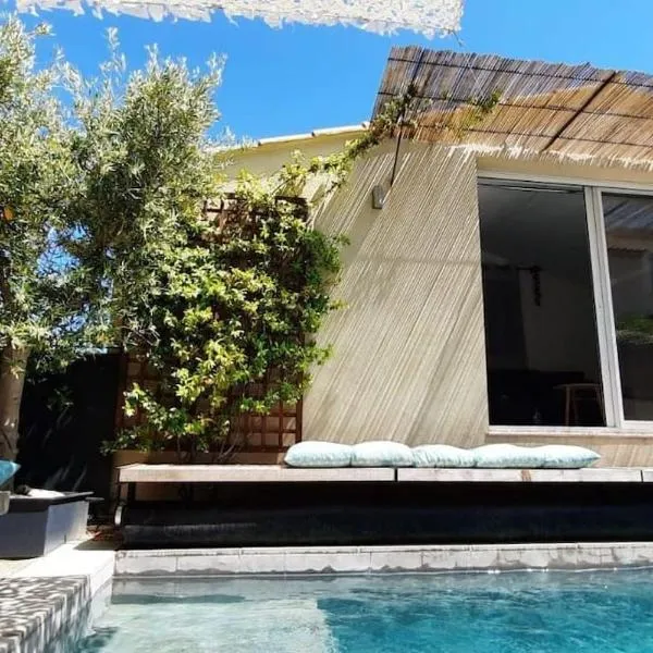 Maison de village 4 étoiles avec piscine privee, hotel in Villars