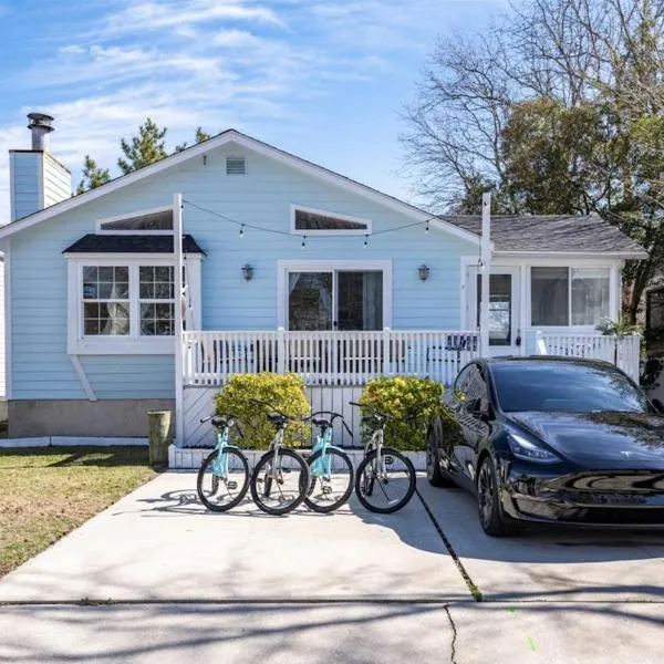 Walk to the Beach at the Blue House! EV Cgr, Pets!, Hotel in Ocean City