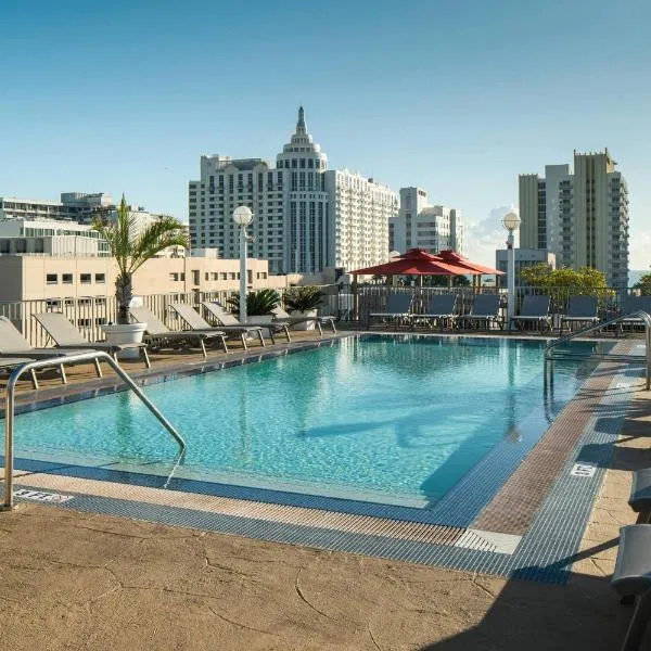 Courtyard Miami Beach South Beach, hotel di Fisher Island