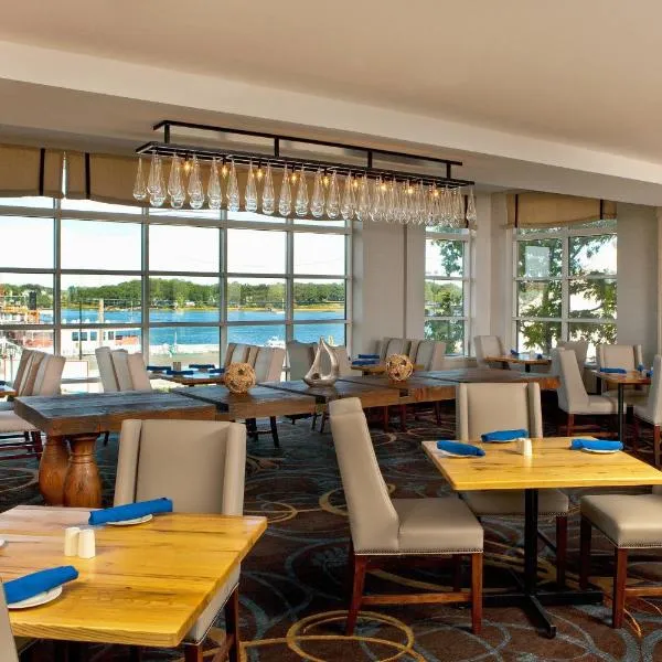 Sheraton Portsmouth Harborside Hotel, hotel in Portsmouth
