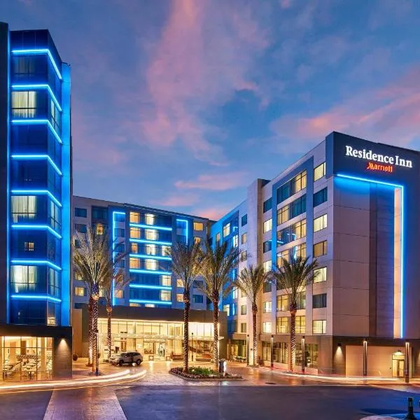 애너하임에 위치한 호텔 레지던스 인 바이 매리어트 앳 애너하임 리조트/컨벤션 센터(Residence Inn by Marriott at Anaheim Resort/Convention Center)