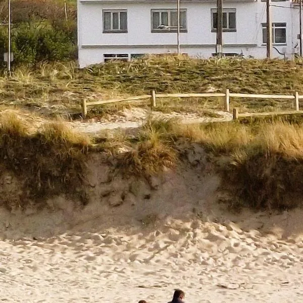 Playa de Barrañan, hotel v destinaci Arteixo