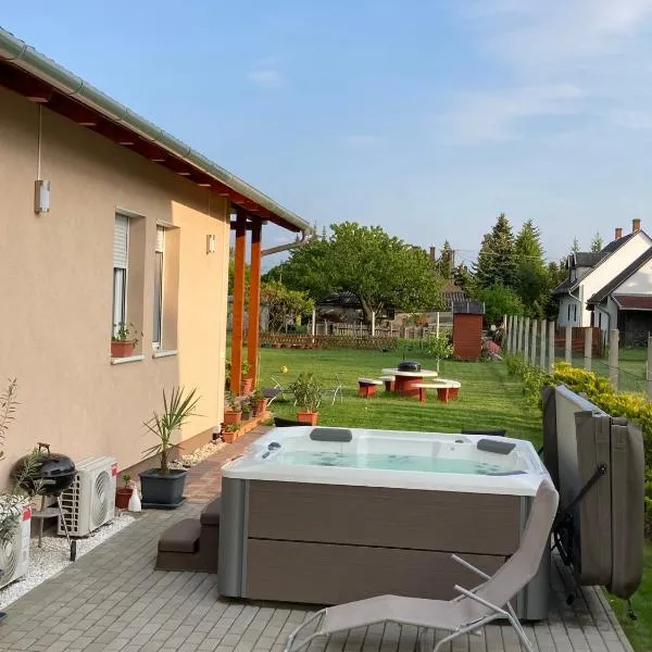 Konrad Apartman, hotel v destinaci Balatonmáriafürdő