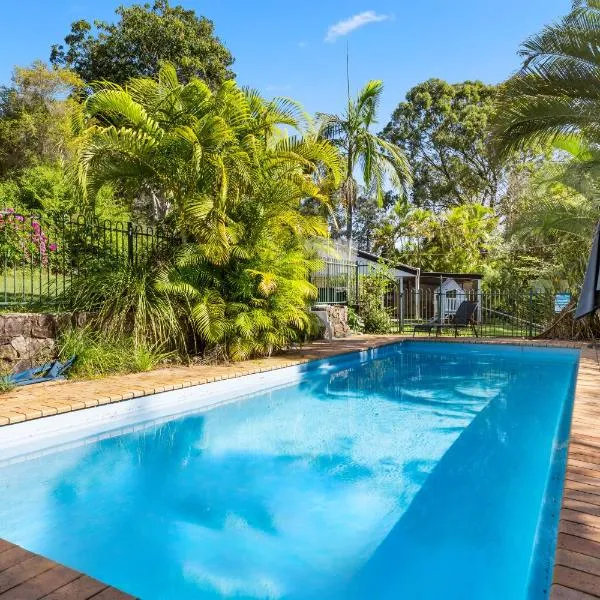 Stylish Home in Fig Tree Pocket near Lone Pine, hotel in Brisbane