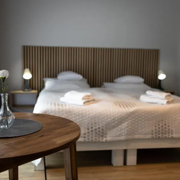 Pensjonat Przy Deptaku w centrum Polanicy Zdrój, hotel v destinácii Polanica-Zdrój