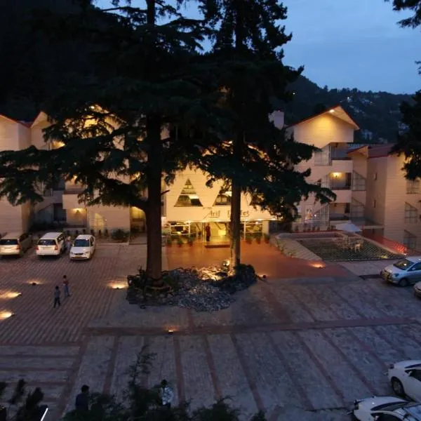 Hotel Arif Castle, Nainital: Nainital şehrinde bir otel