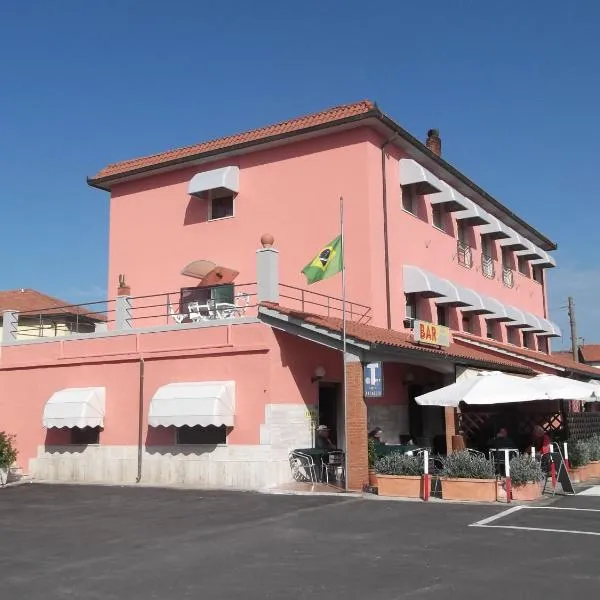 Hotel da Renato, hotel v destinácii Albinia