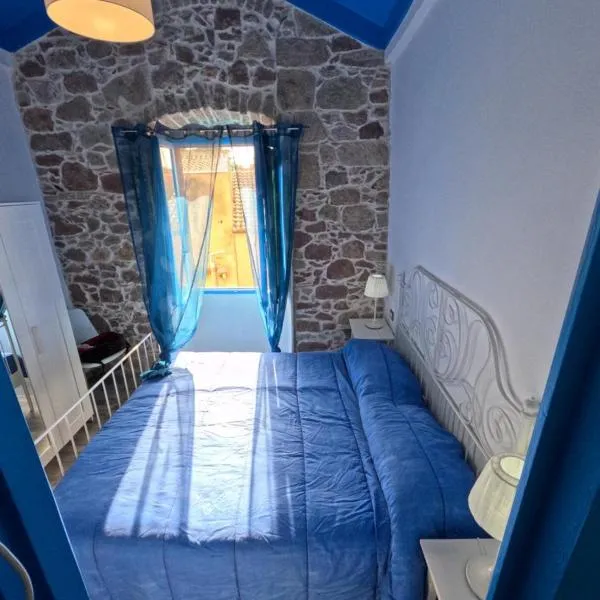 Sole Azzurro Suite, hotel in Bosa