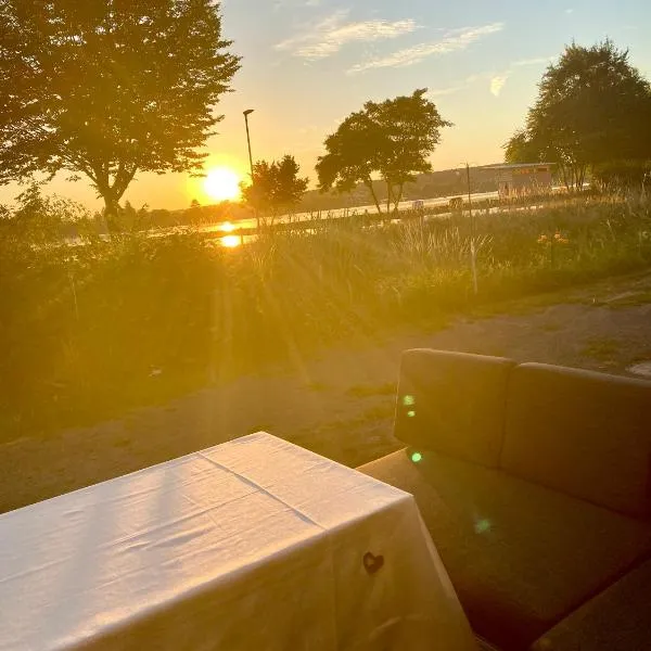 House of Happiness mit Seeblick, hotel di Bad Salzhausen