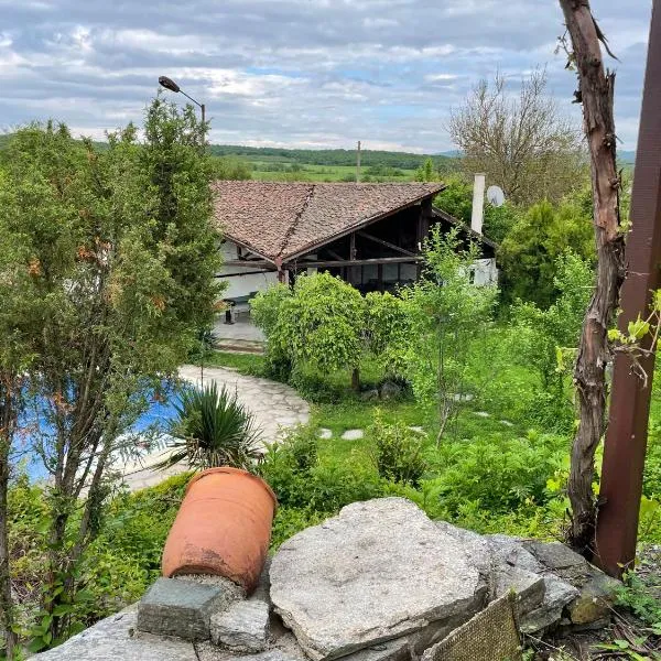 Комплекс за гости Малки Воден, hotel in Madzharovo