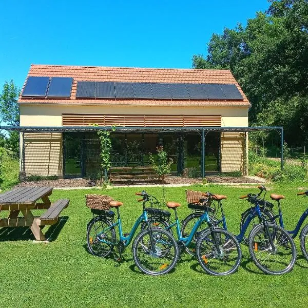 Le Baugyte - Gite de GROUPE - 14 lits simples, hotel em Marcigny