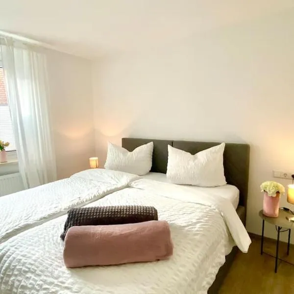 ST-Apartment Charming 1 mit Terrasse und Garten, 3 Zimmer in Geislingen, hotel v destinácii Stubersheim