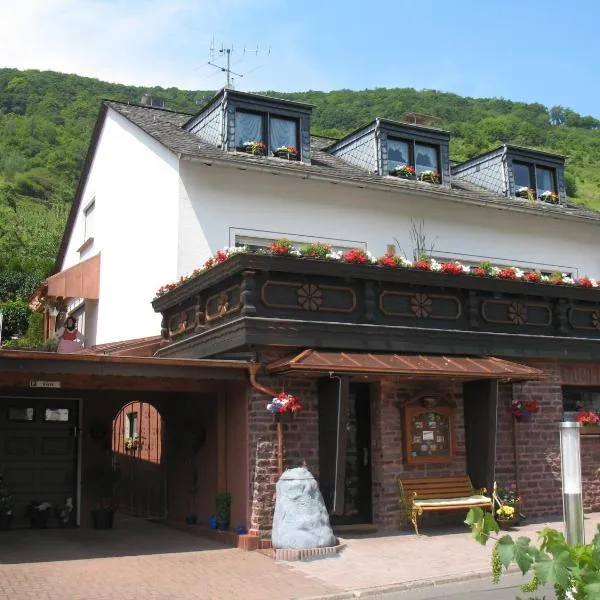 Haus Edith Kempa, hotell sihtkohas Sankt Aldegund