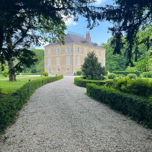 Château de Crespy & Suites, hotel in Villeret