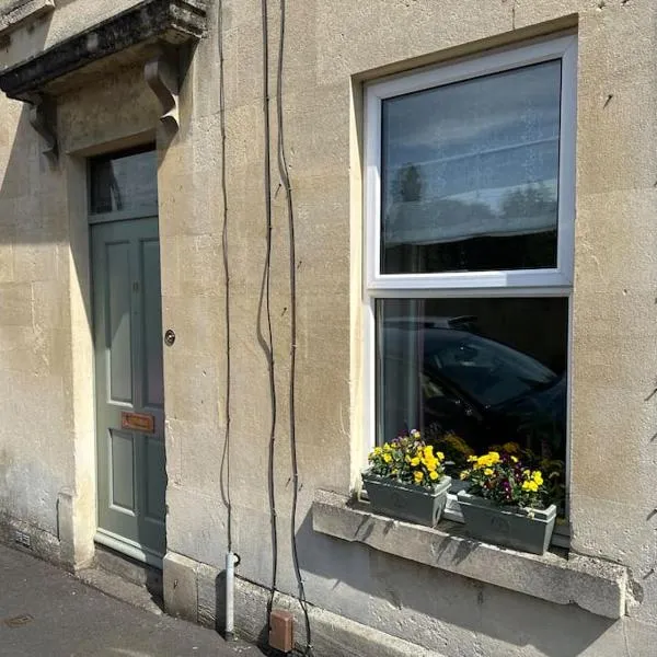 Cosy 19th century two bedroomed home with continental Breakfast, hotel v destinaci Bath