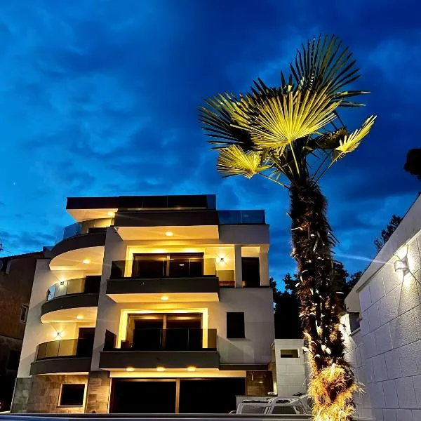 White Pearl Apartments - NEW, hotel em Grebaštica