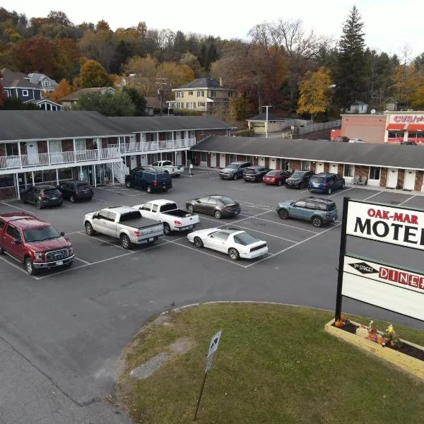 Oak Mar Motel, hotell i Alpine Lake