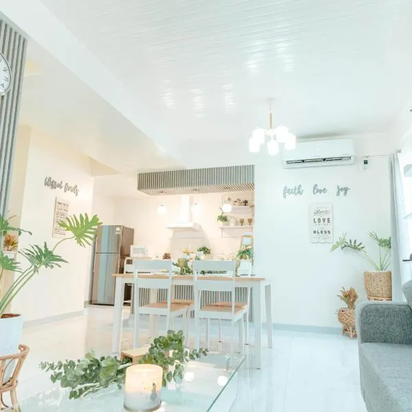 DGM AirBnB Urdaneta Pangasinan、Bayaoasのホテル