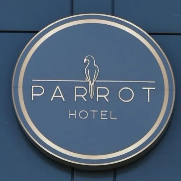 Hotel Parrot, отель в Рашине