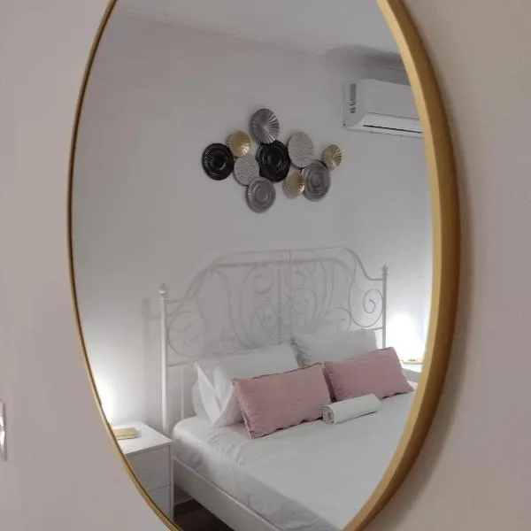 Emmanuela House with garden & sea view - Triopetra, hotel di Triopetra