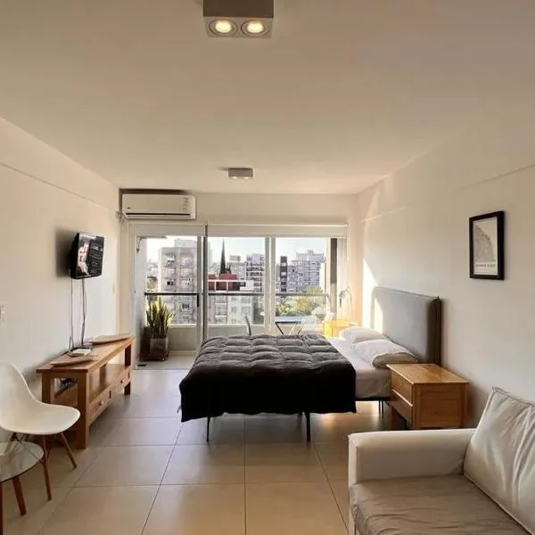 machado apartamentos moron, hotel em Morón