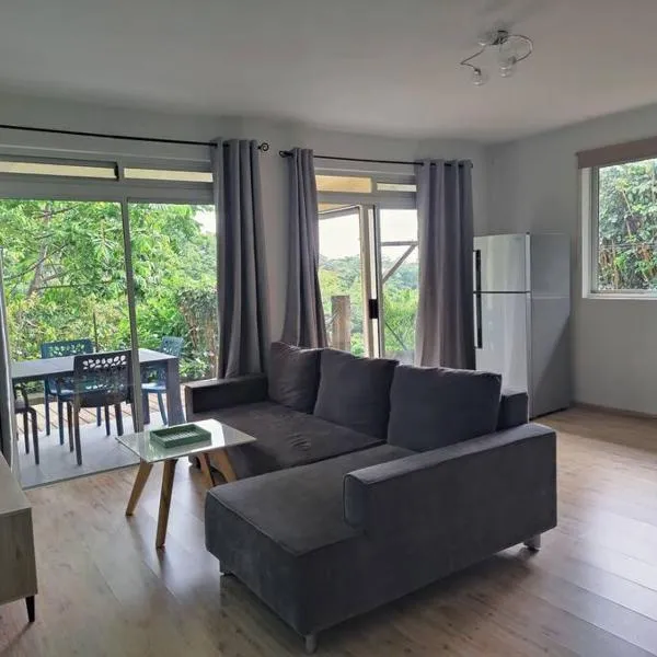 Logement cozy avec Jardin, hotel Aruéban