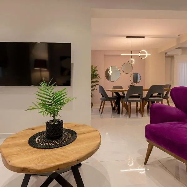 CHE BELLO LUXURY APARTMENTS, hotel v destinaci Preveza