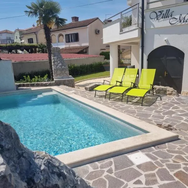 Villa Marta, hotel v Porate